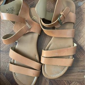 Leather sandal